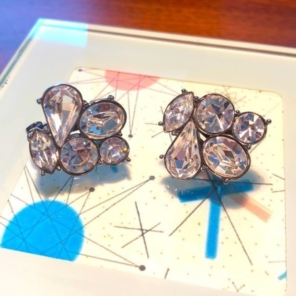Stunning Vintage Rhinestone Clip Earrings